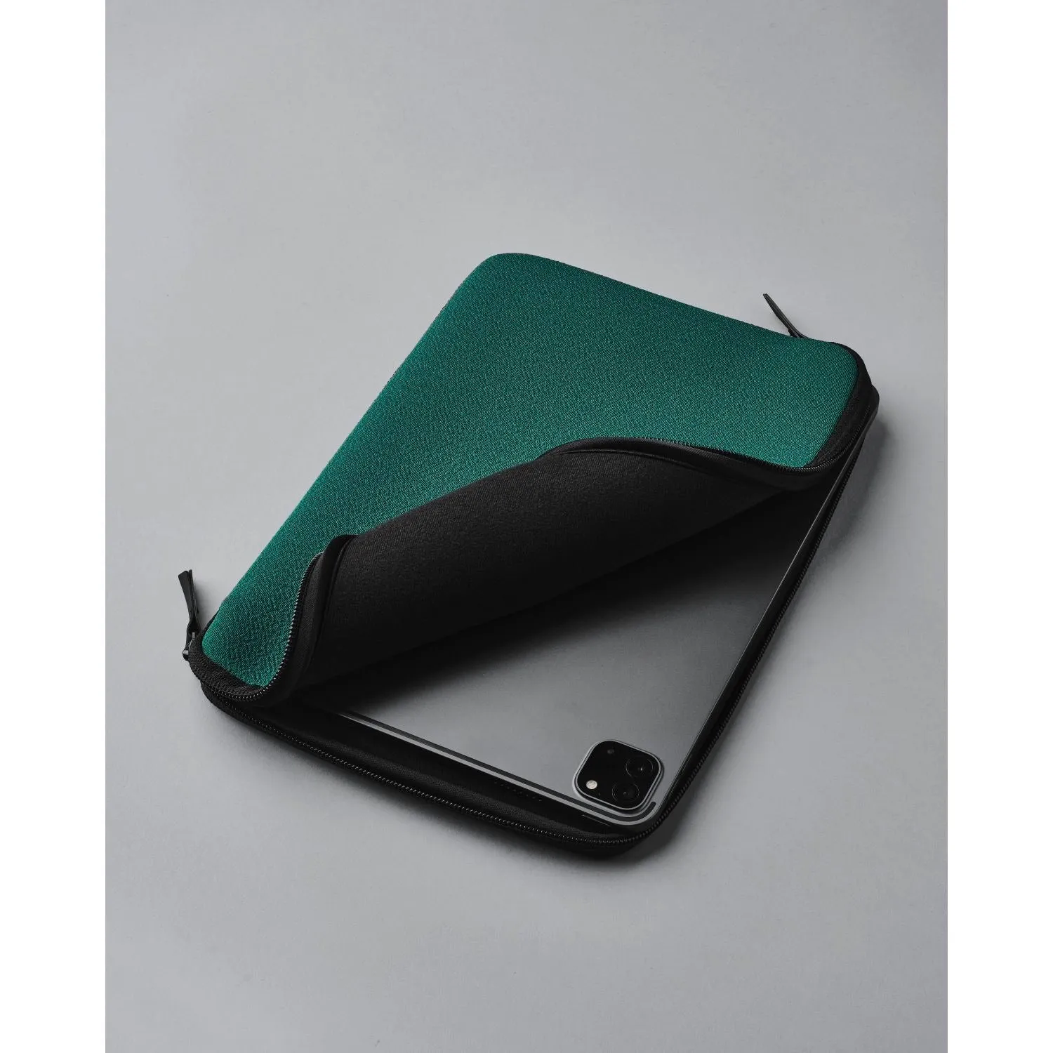 ALPAKA Slim Tablet Sleeve 11"