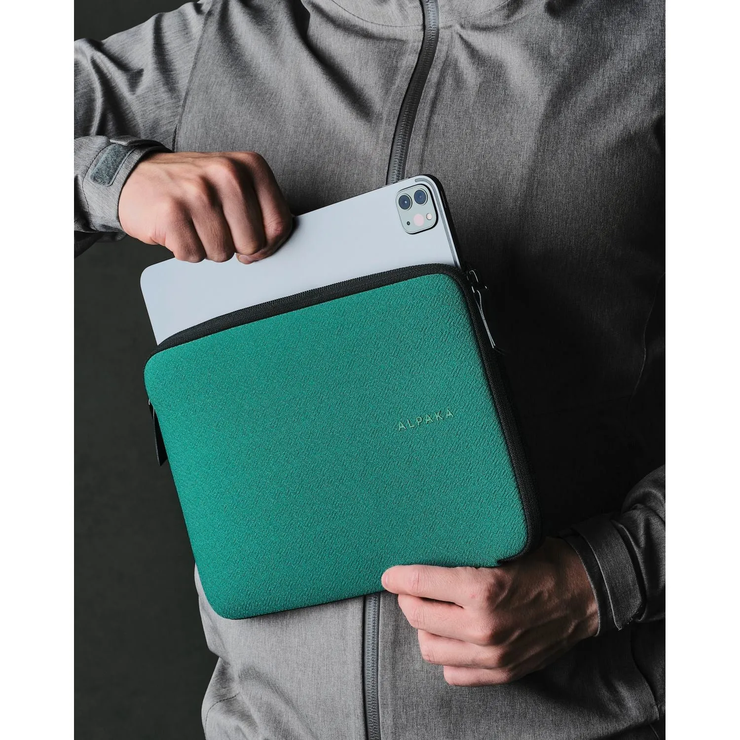 ALPAKA Slim Tablet Sleeve 11"