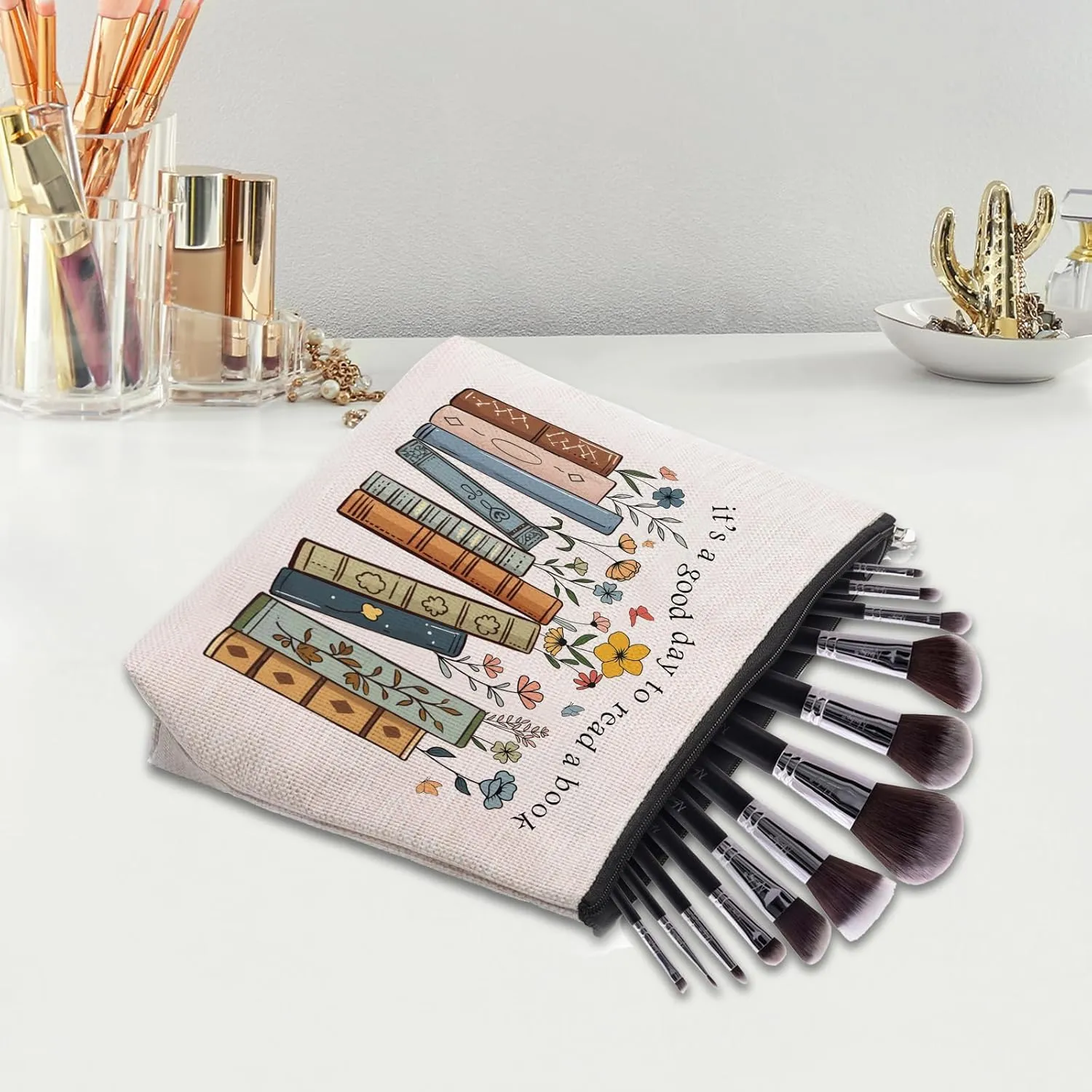 Book Lovers Gifts Makeup Bag, Bookish Gifts for Book Lovers, Bookworm Women Toiletry Pouch, Birthday Christmas Gift Ideas for Reader Literary Librarians Teacher
