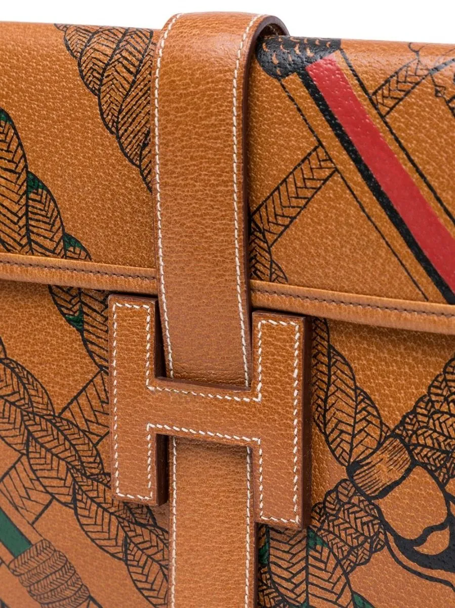 Camel Jige Clutch
