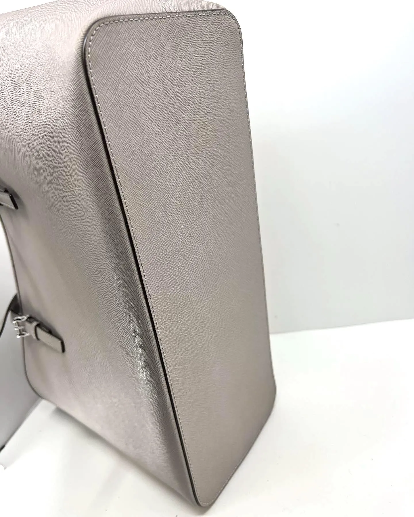 MICHAEL KORS JET SET SAFFIANO LEATHER TOTE BAG