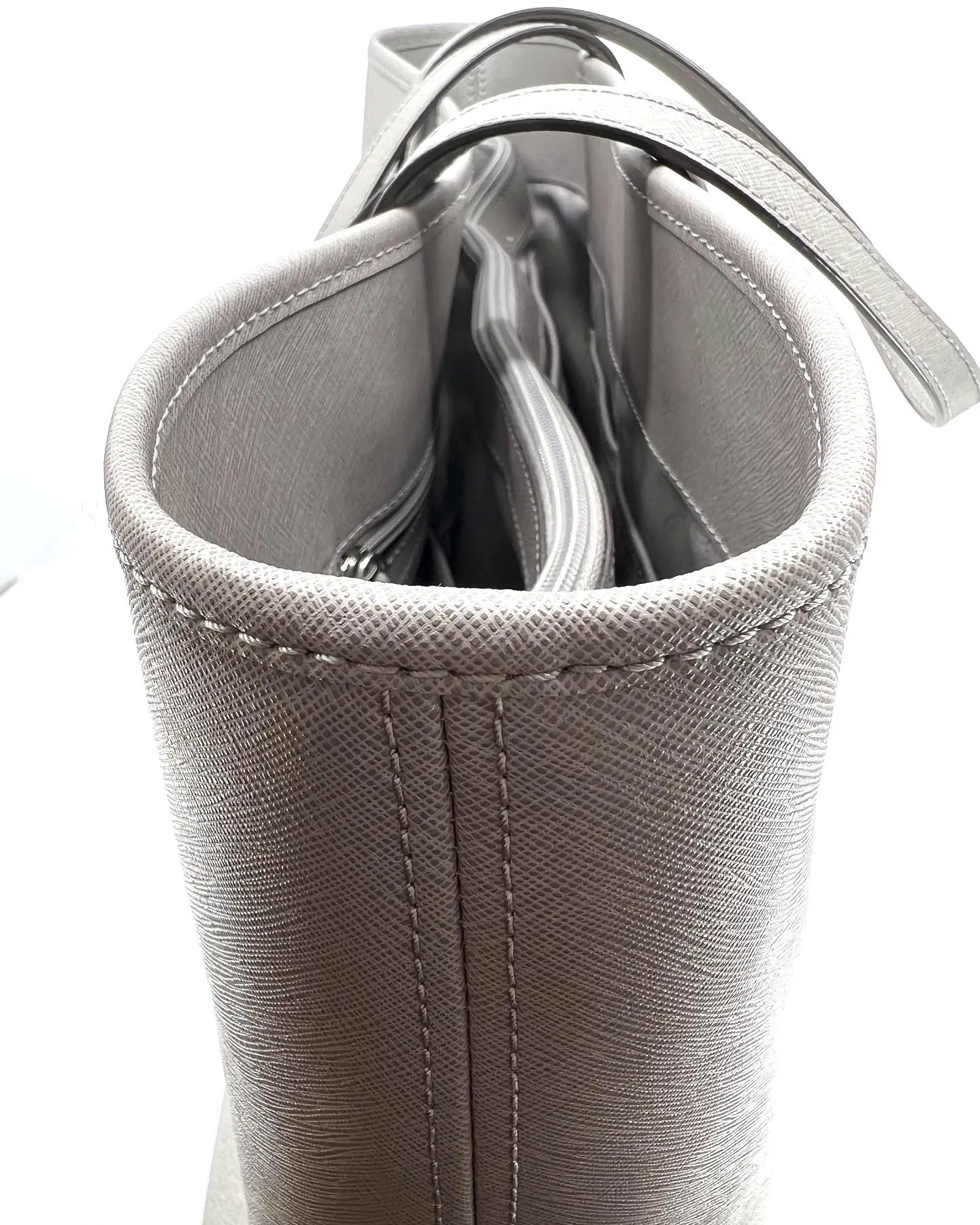MICHAEL KORS JET SET SAFFIANO LEATHER TOTE BAG