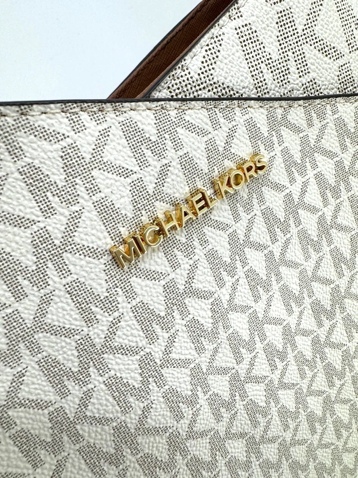MICHAEL KORS JET SET TRAVEL LARGE CHAIN TOTE BAG