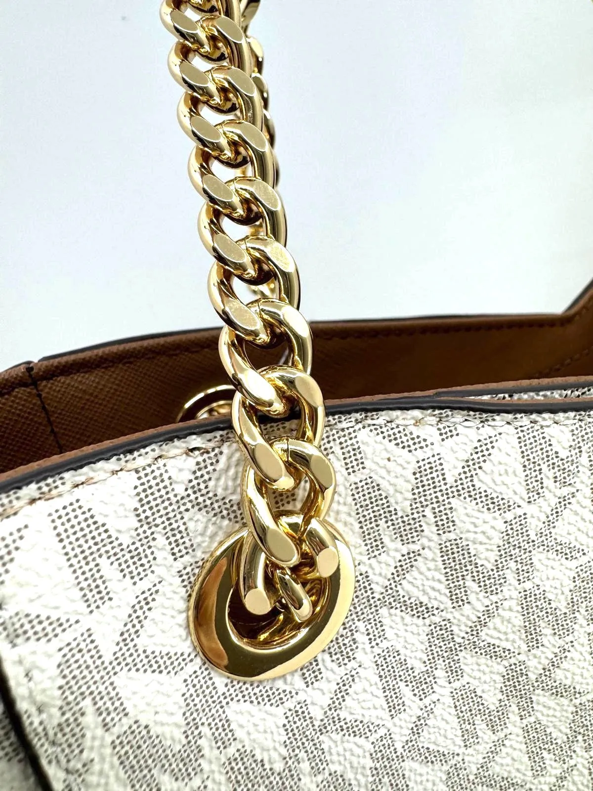 MICHAEL KORS JET SET TRAVEL LARGE CHAIN TOTE BAG